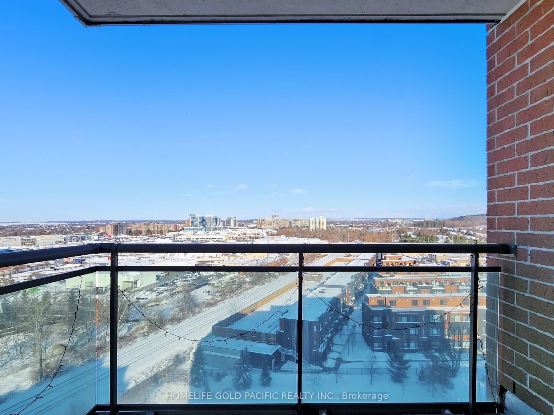 350 Red Maple Road 1211