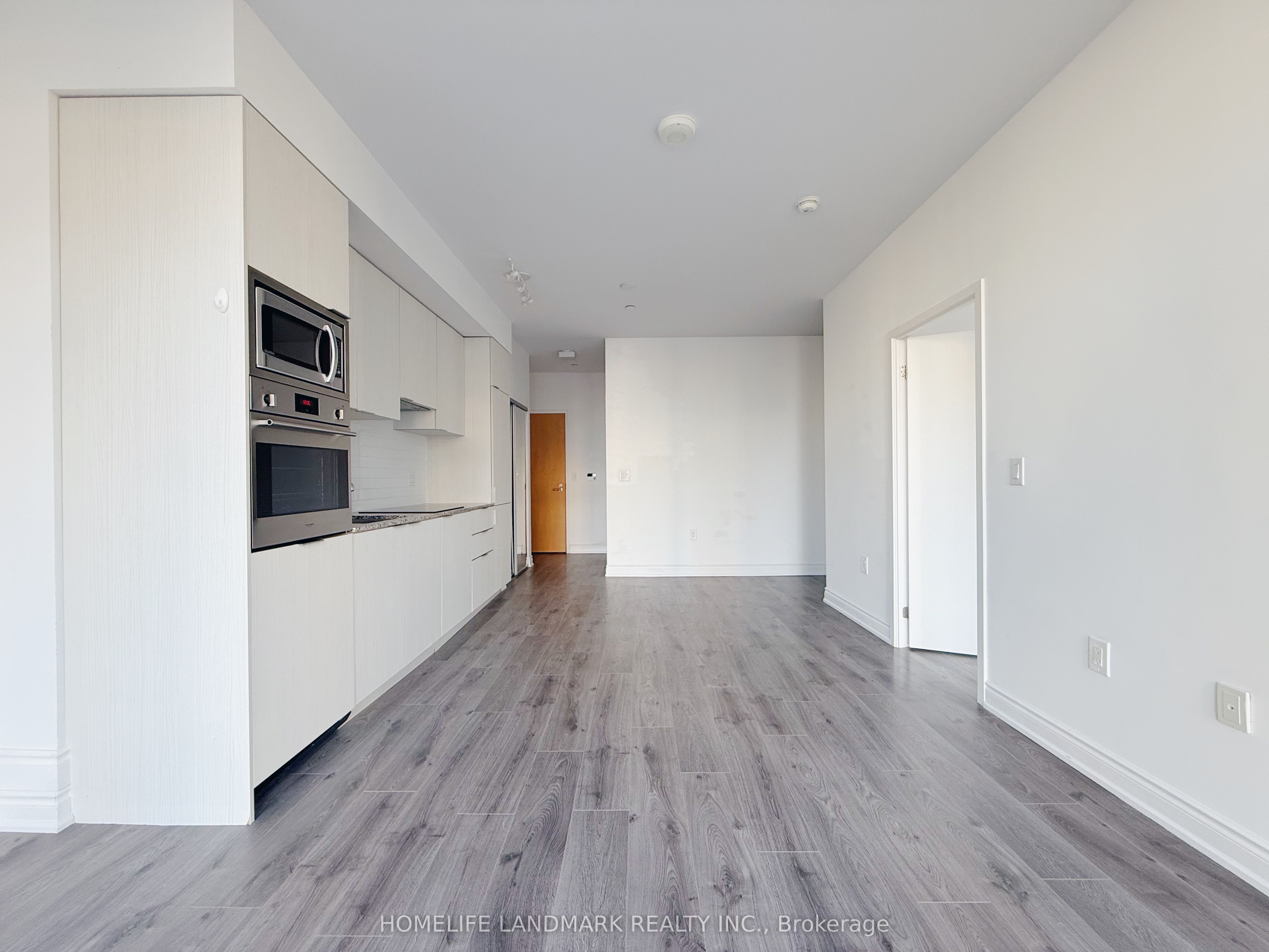 11 Wellesley Street W 501
