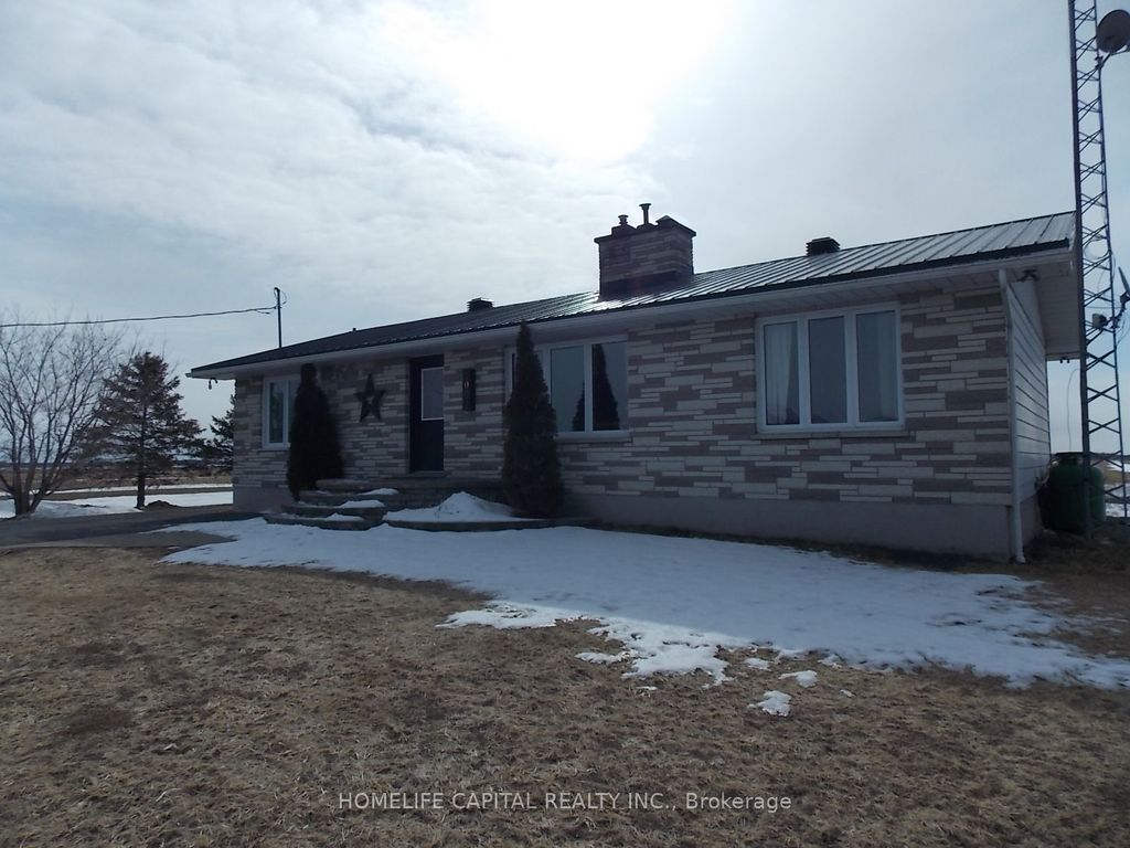 Photo of 1091 County Rd 15 Road, Alfred and Plantagenet, ON K0B 1A0 (MLS # X12932702)