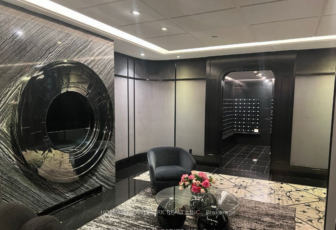 88 Blue Jays Way 3106