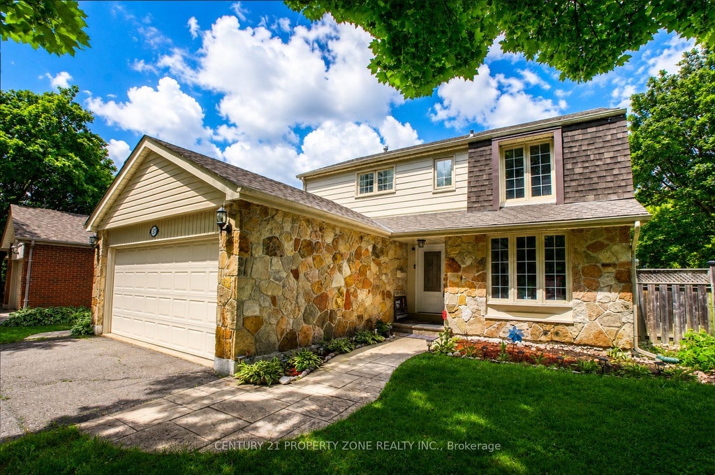 Photo of 27 Madrid Crescent N, Brampton, ON L6S 2X5 (MLS # W13470464)