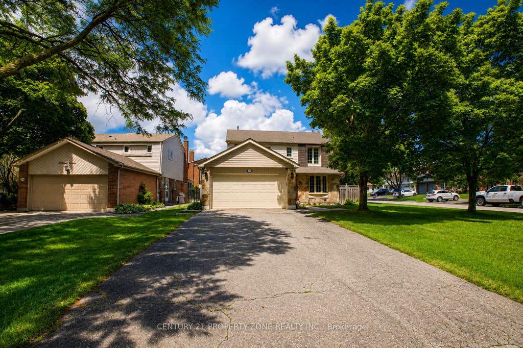 Photo of 27 Madrid Crescent N, Brampton, ON L6S 2X5 (MLS # W13470464)