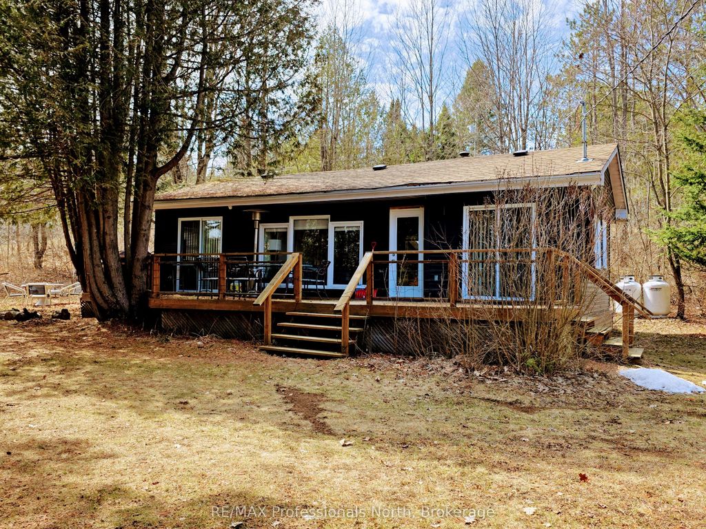 Photo of 1044 Shanahan Trail, Minden Hills, ON K0M 2K0 (MLS # X12812350)