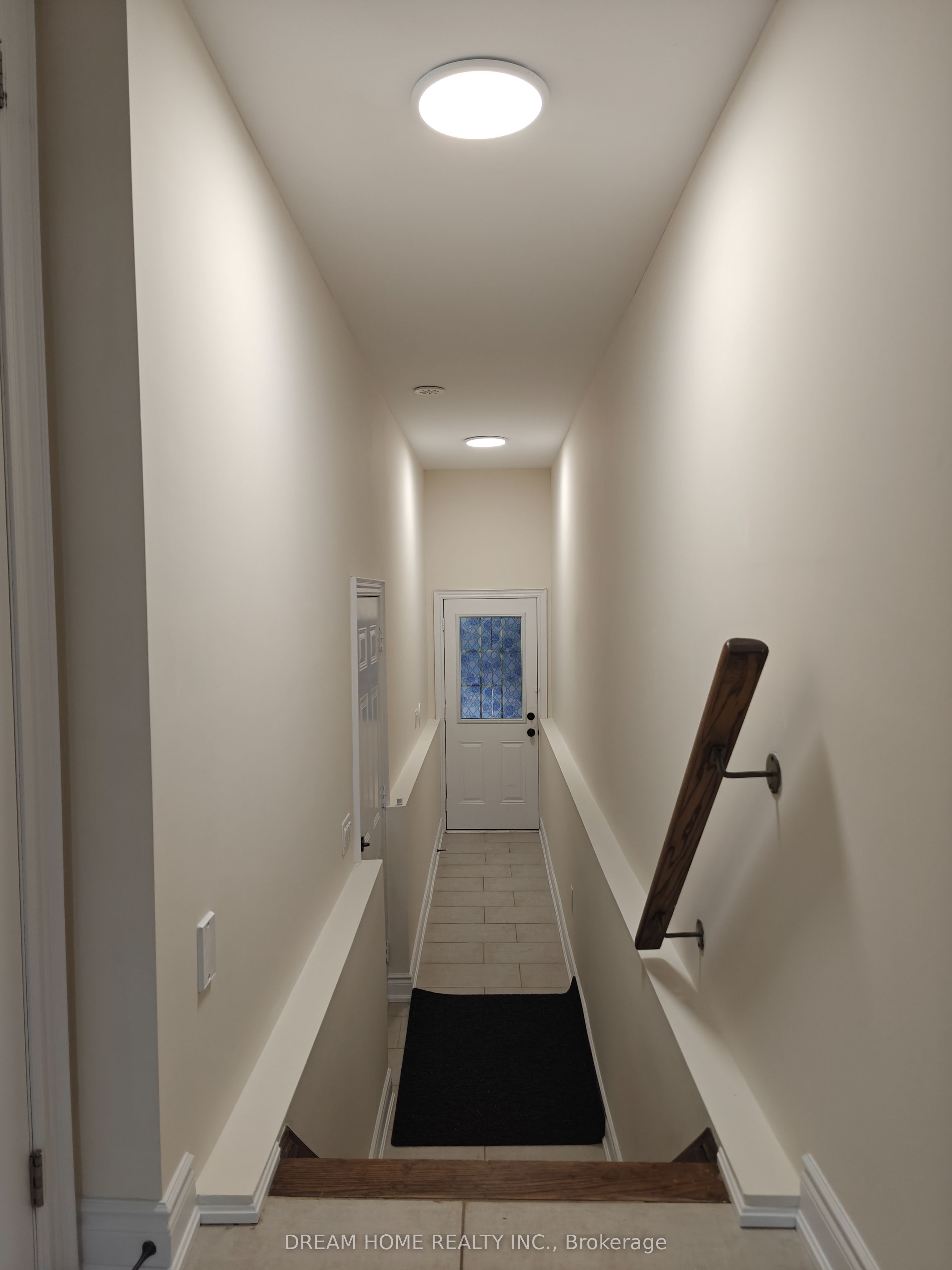 6 Cafaro Lane