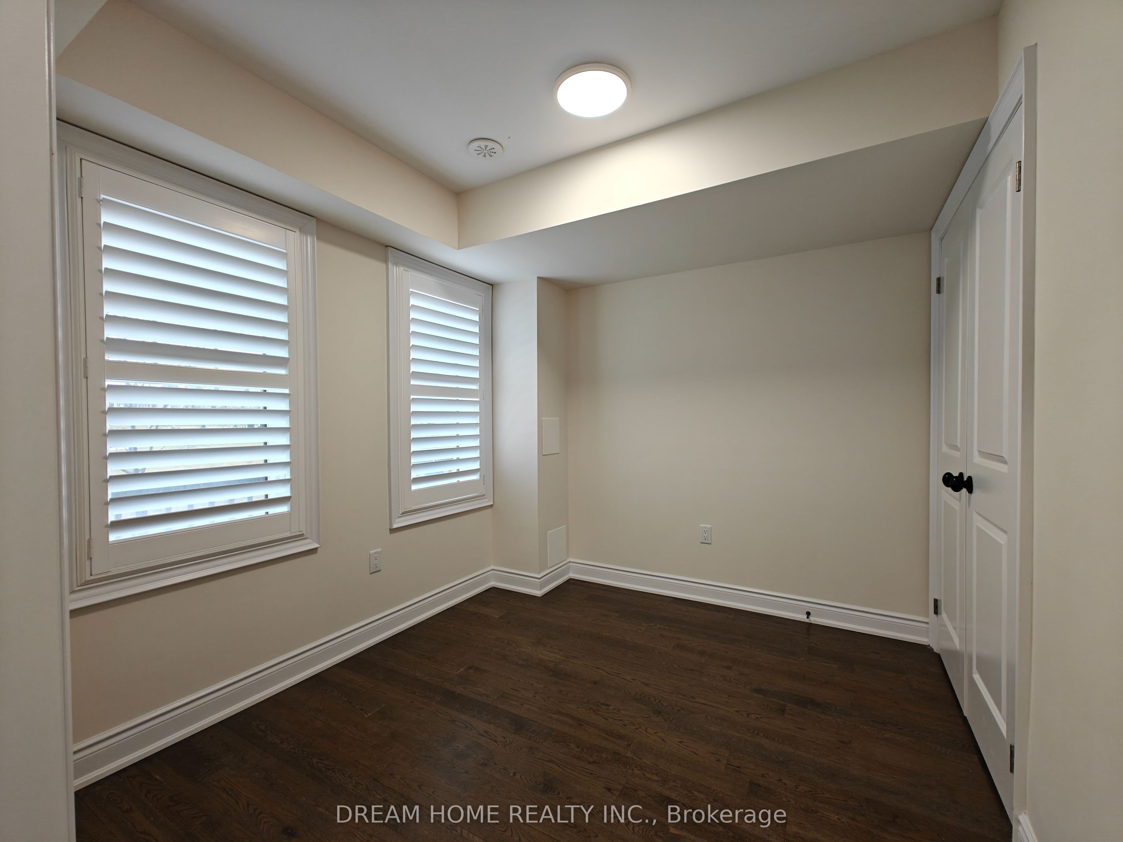 6 Cafaro Lane