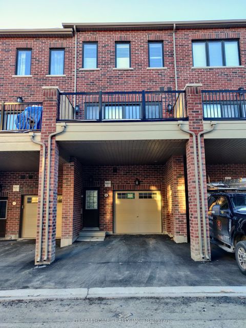 6 Cafaro Lane Markham ON L6C 0Z2
