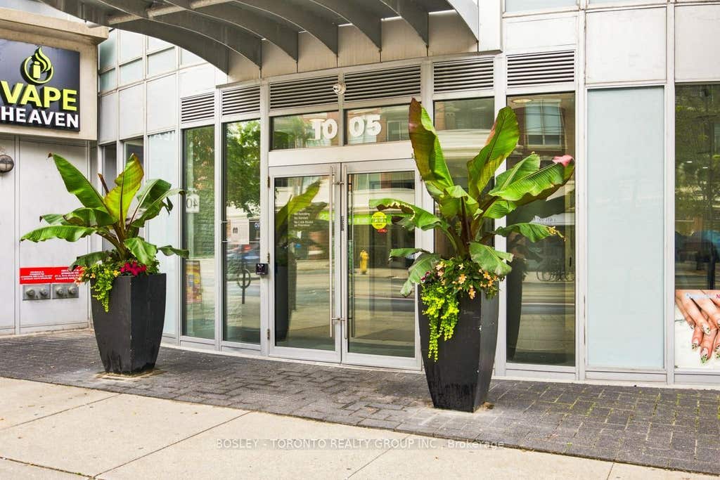 Photo of 1005 King Street W #338, Toronto, ON M6K 3M8 (MLS # C13656624)