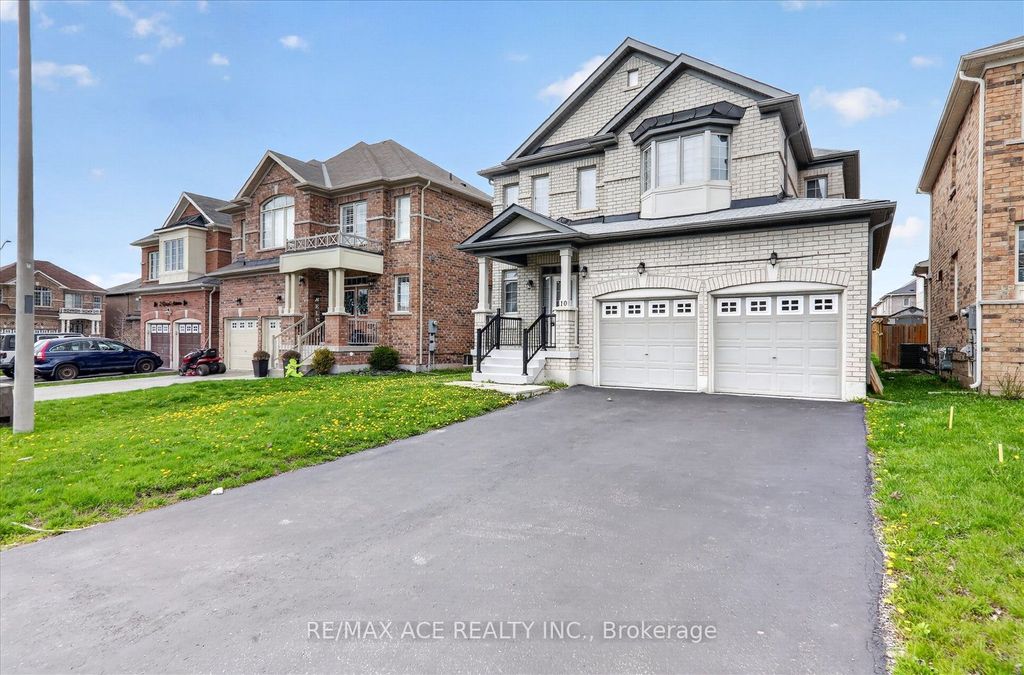 Photo of 10 Gusul Avenue, Clarington, ON L1B 0K7 (MLS # E13073062)