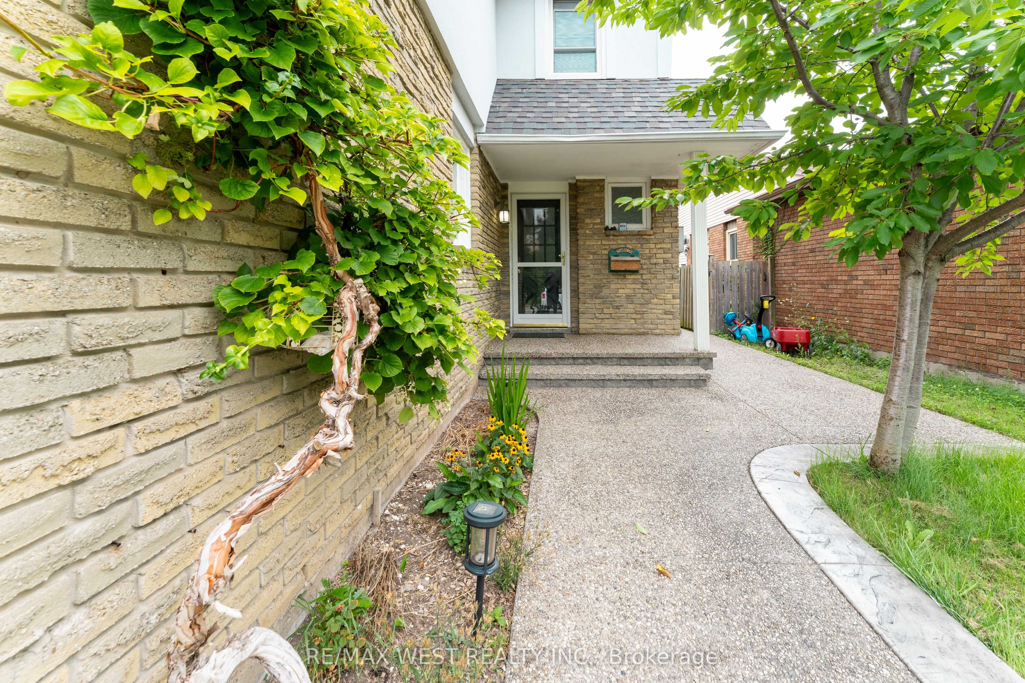 3098 Driftwood Drive