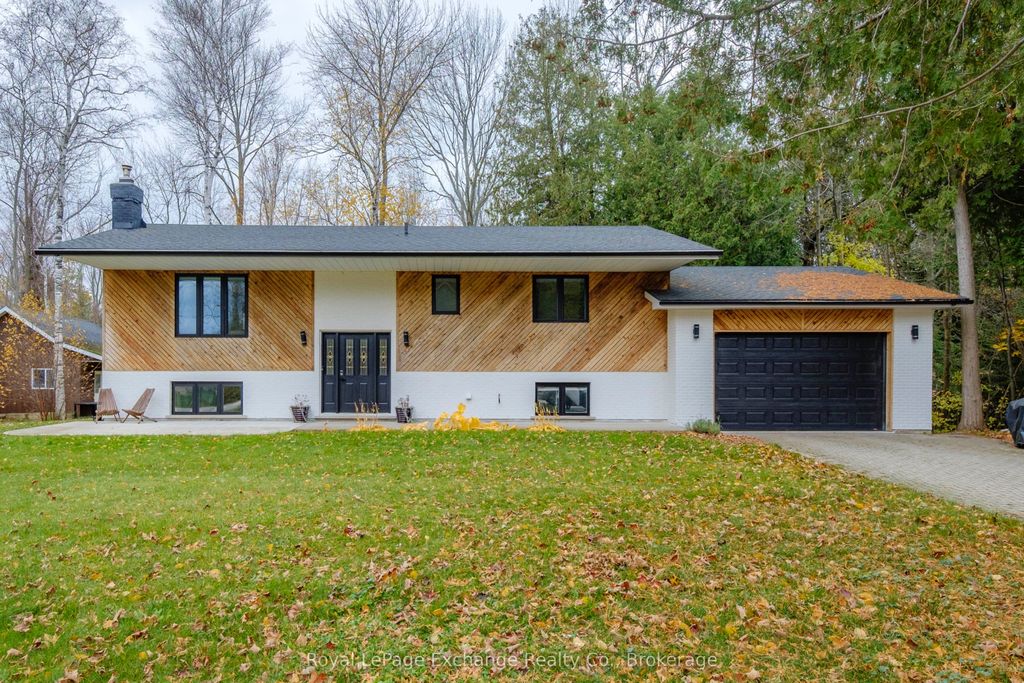 Photo of 27 Dawson Drive, Kincardine, ON N2Z 2X6 (MLS # X12532182)