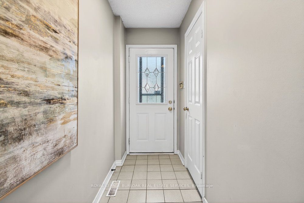 2004 Glenada Crescent 29