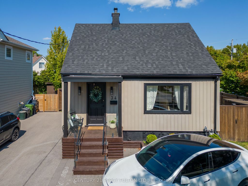 Photo of 34 Topham Road, Toronto, ON M4B 3K2 (MLS # E12403120)