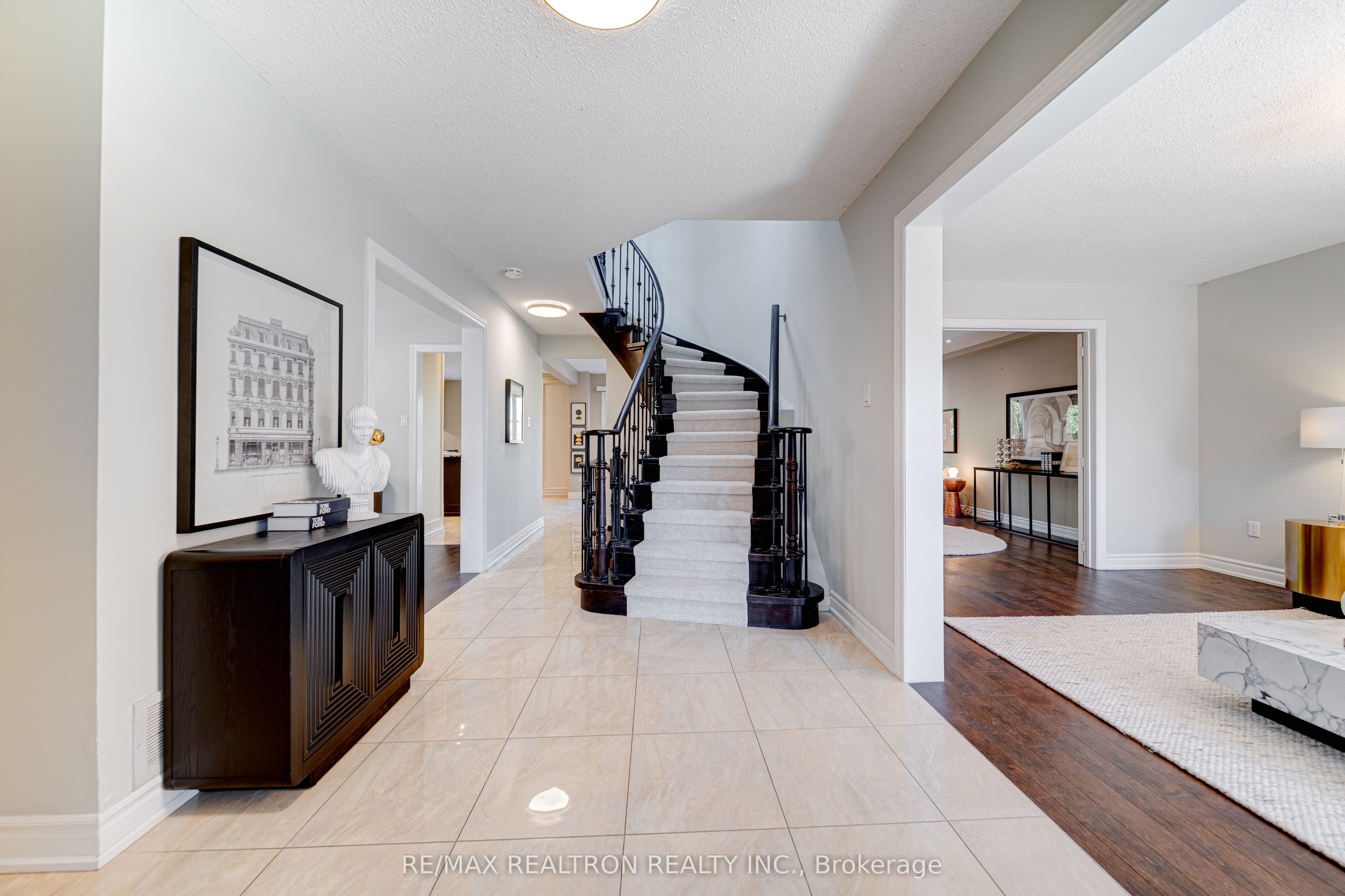 261 Hollingham Road
