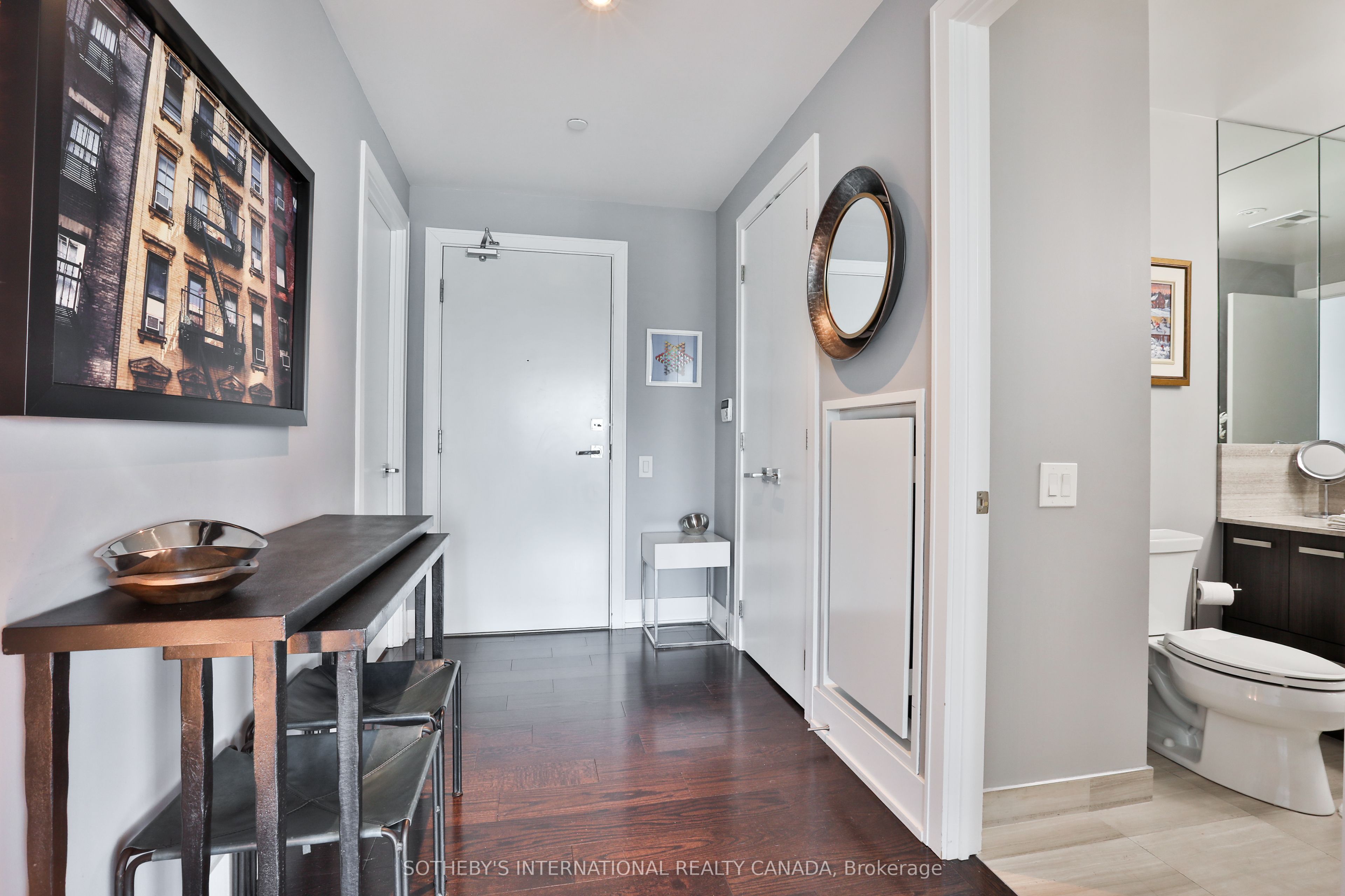 170 Avenue Road 811