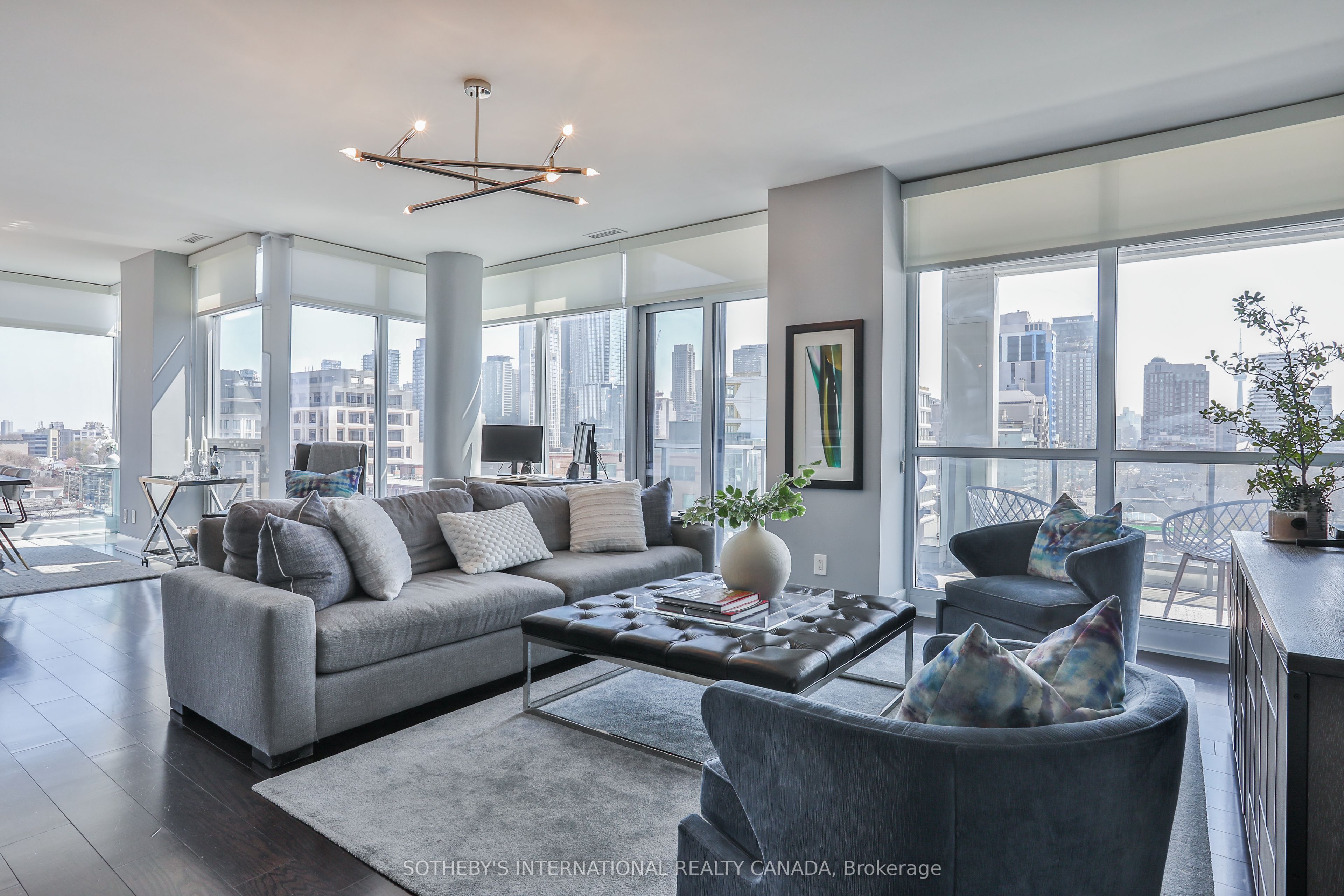 170 Avenue Road 811