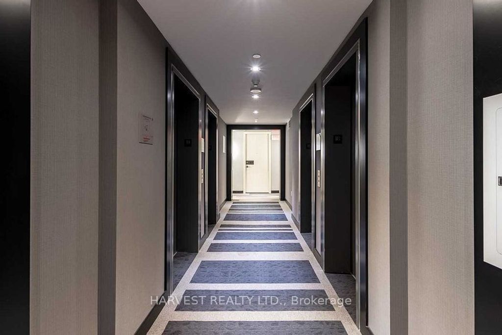 Photo of 30 Roehampton Avenue #1804, Toronto, ON M4P 0B9 (MLS # C12585732)