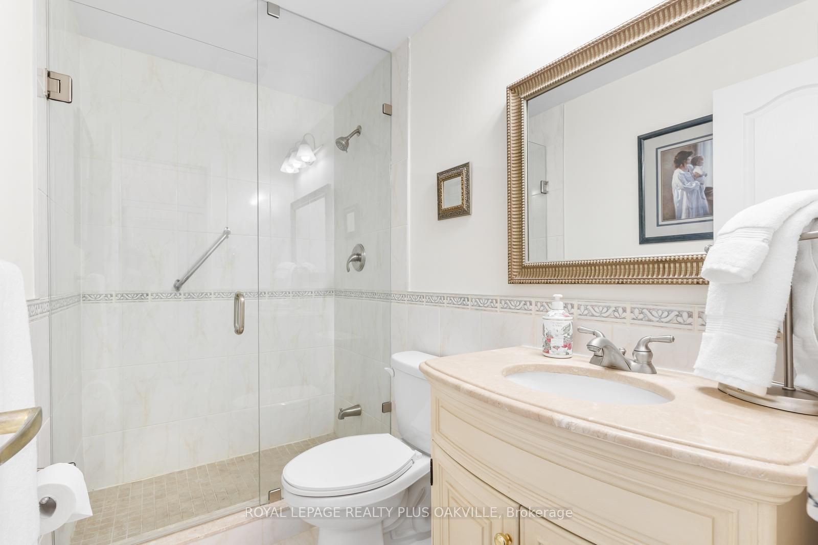 5250 Lakeshore Road 1006