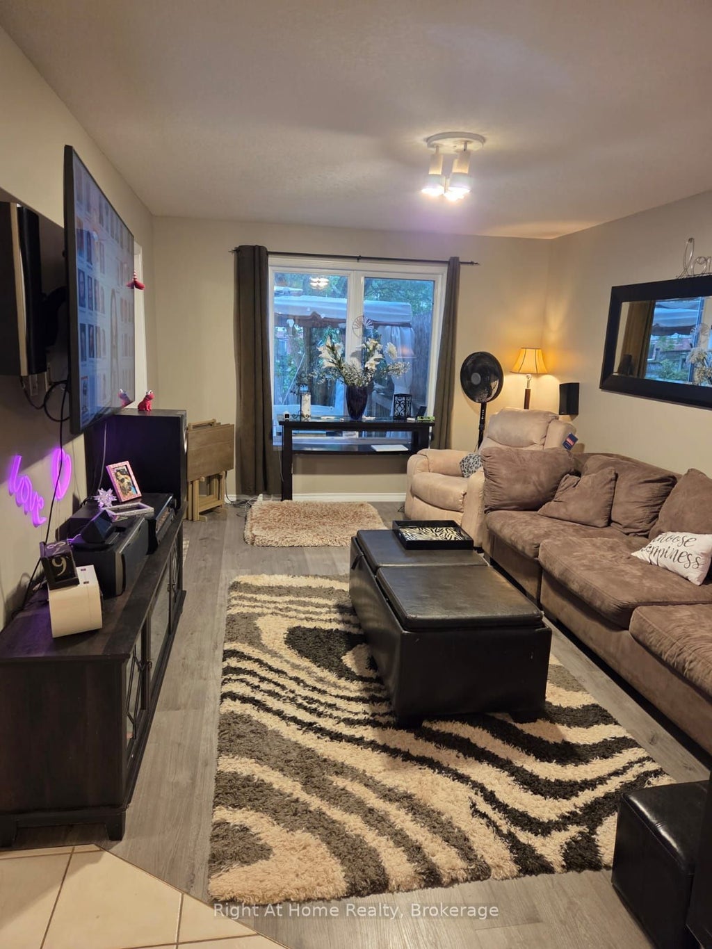 Photo of 21 Fuller Drive, Guelph, ON N1E 7J4 (MLS # X13412520)