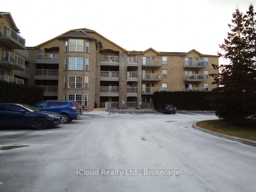 1450 Bishops Gate 306