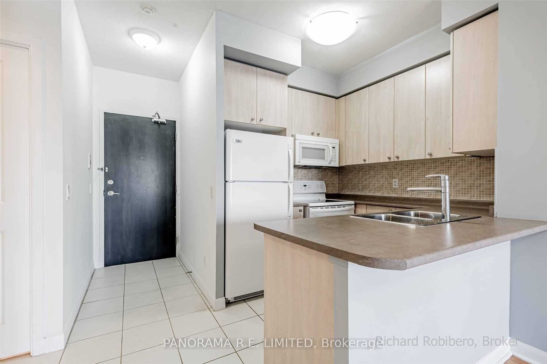 235 Sherway Gardens Road 209