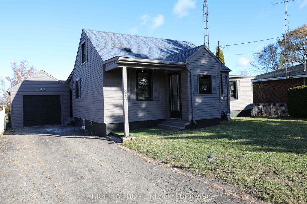 Photo of 876 Queenston Road, Niagara-on-the-Lake, ON L0S 1J0 (MLS # X12583564)