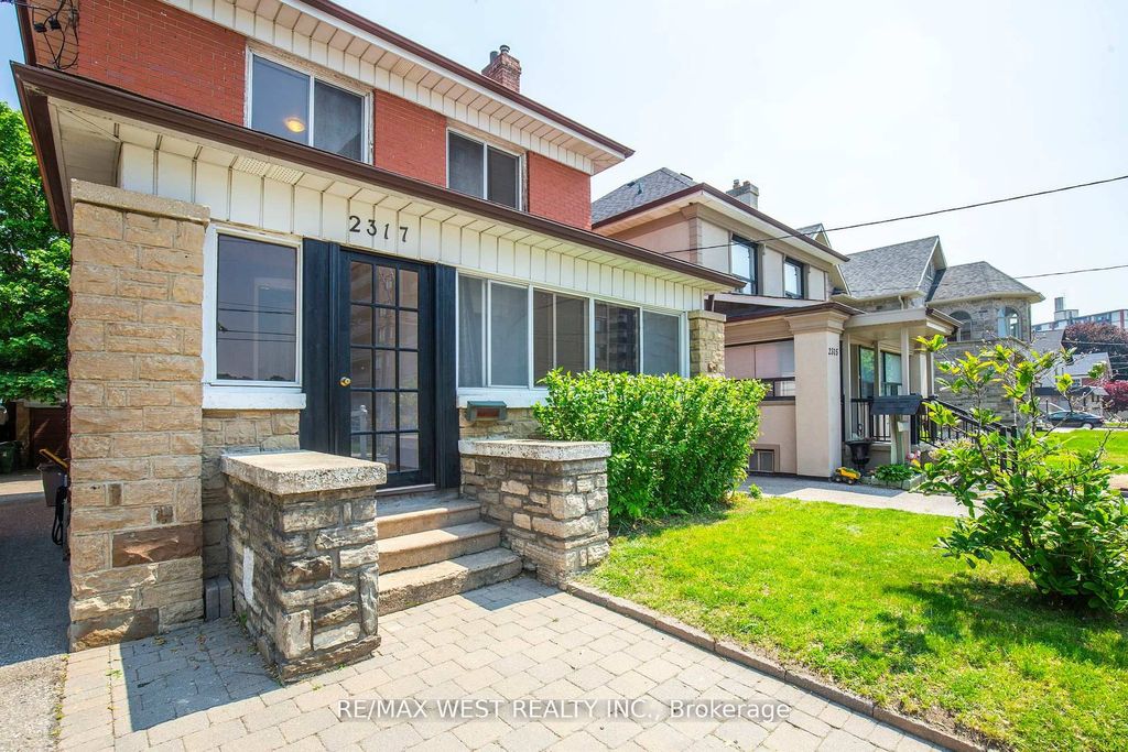 Photo of 2317 Weston Road, Toronto, ON M9N 1Z7 (MLS # W12427017)