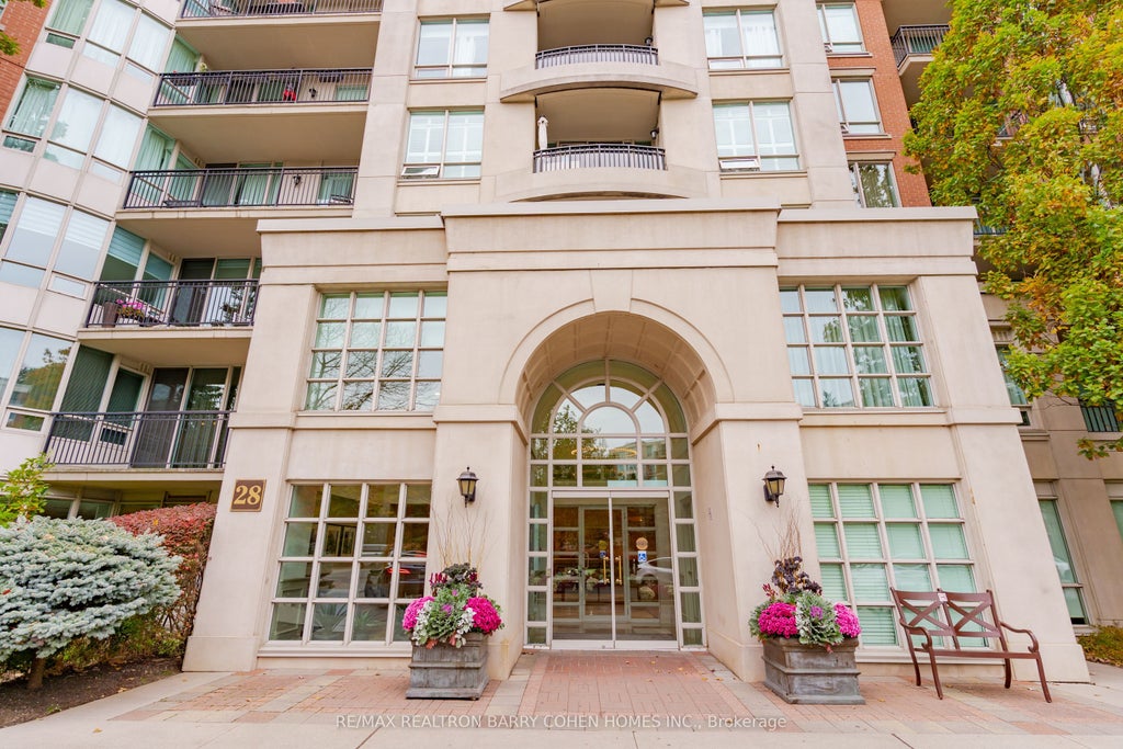 Photo of 28 William Carson Crescent #815, Toronto, ON M2P 2H1 (MLS # C13842944)