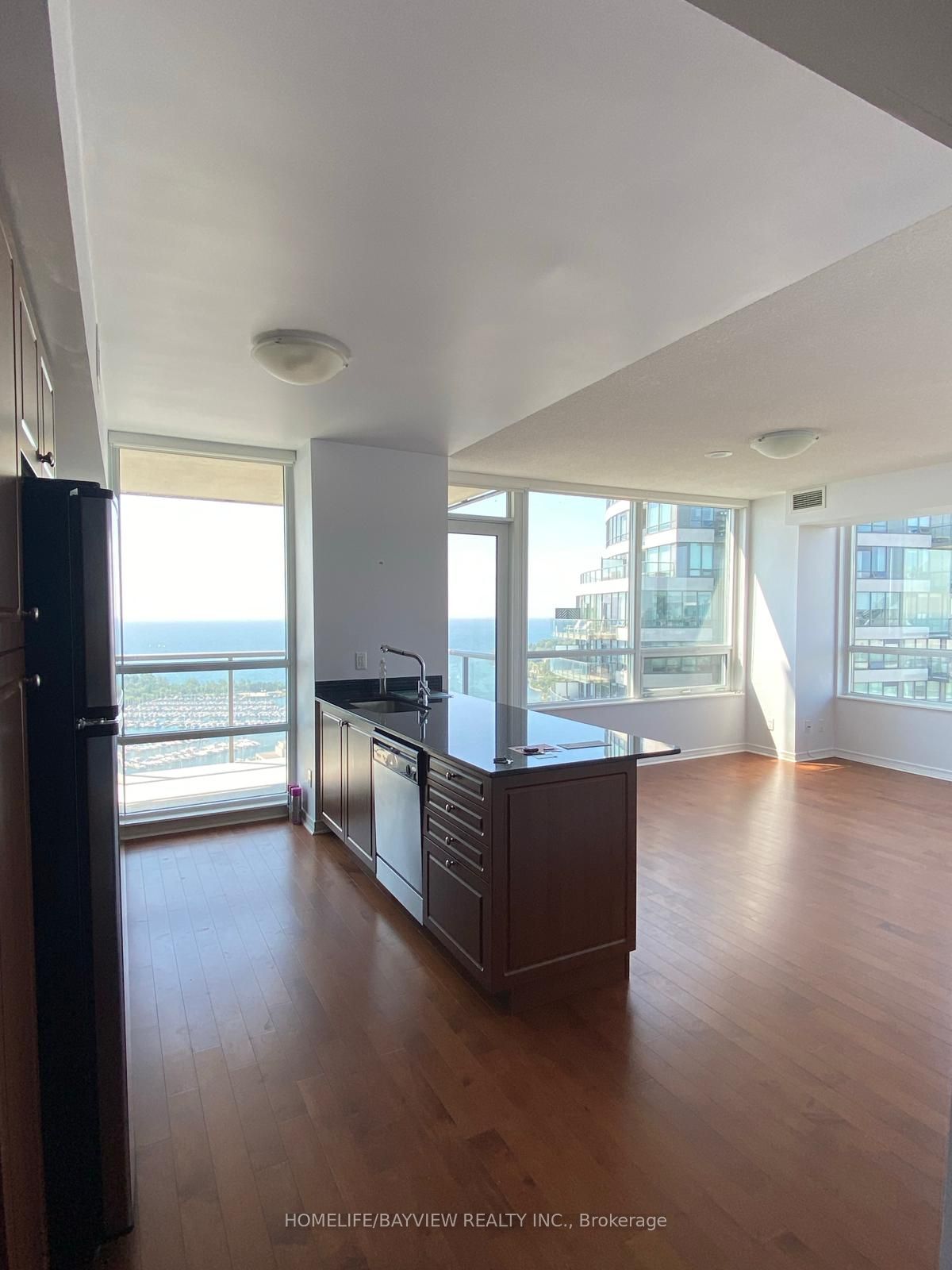 2230 Lakeshore Boulevard 3202