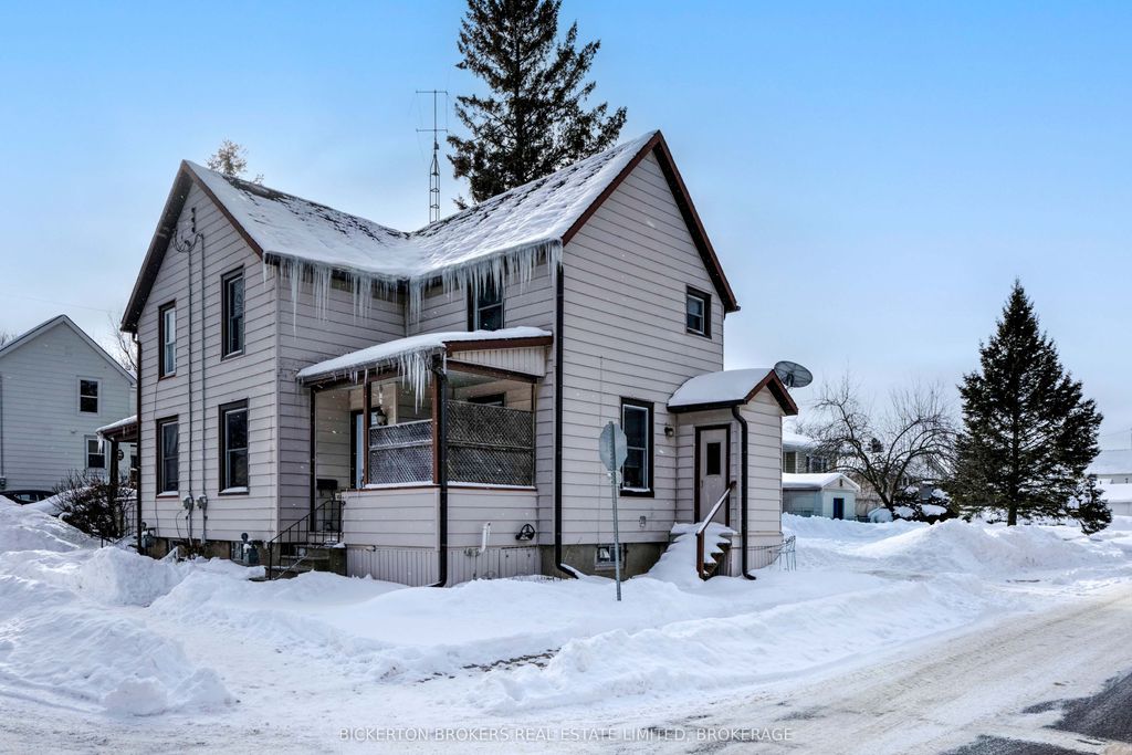 Photo of 292 William Street N, Gananoque, ON K7G 1S5 (MLS # X12750748)