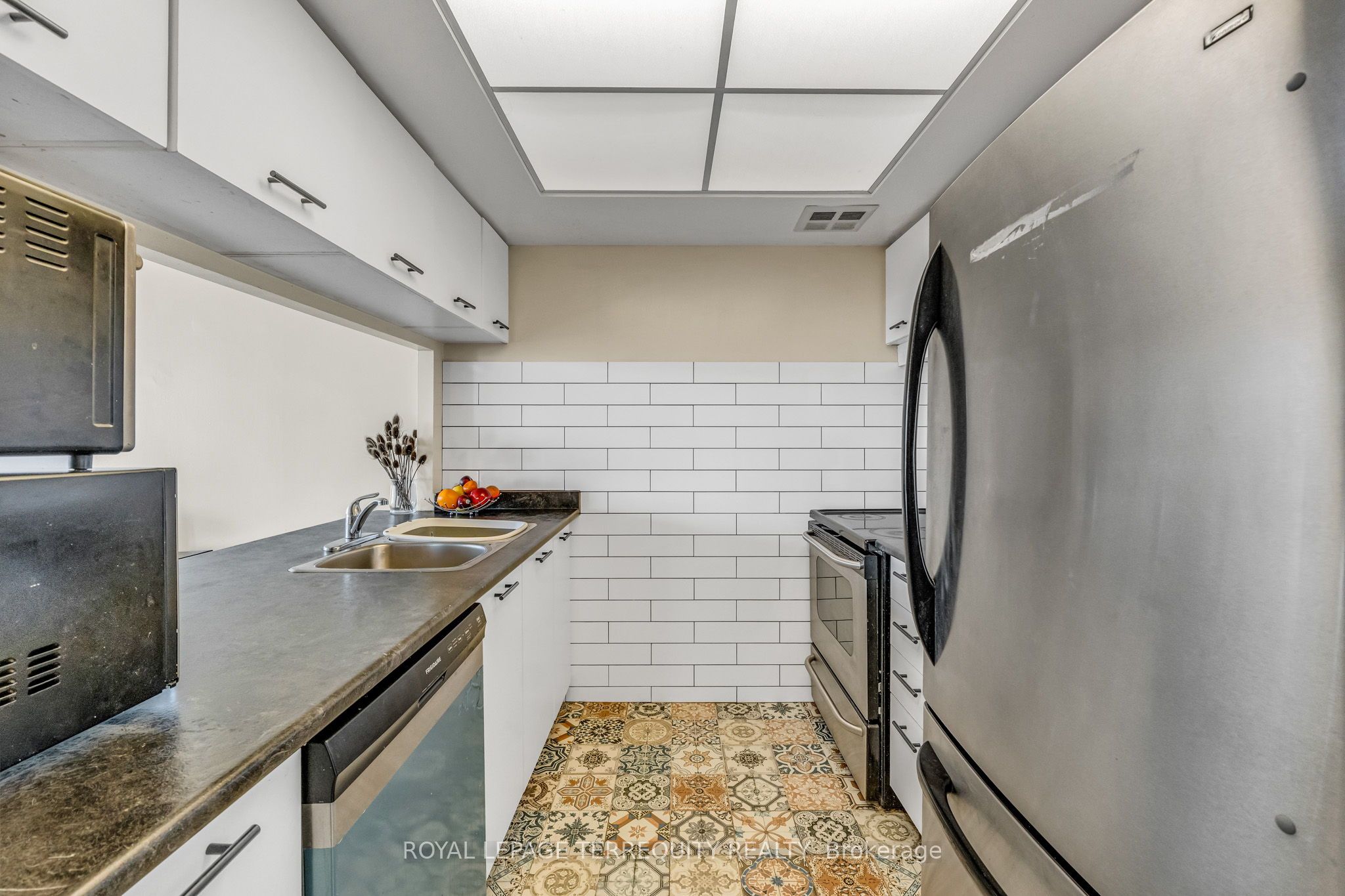 250 Webb Drive 1512