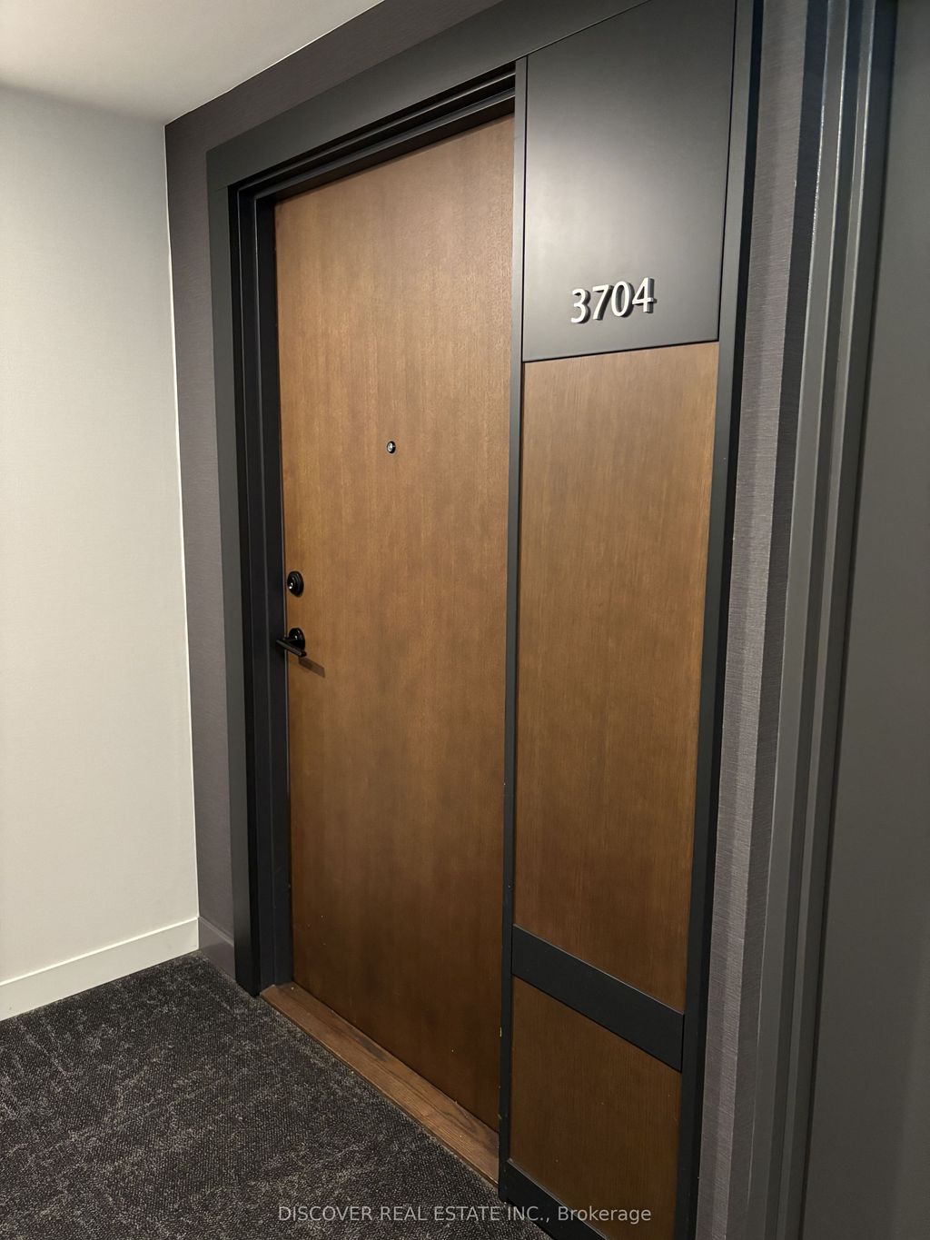 Photo of 4065 Confederation Parkway #3704, Mississauga, ON L5B 0L4 (MLS # W12584042)