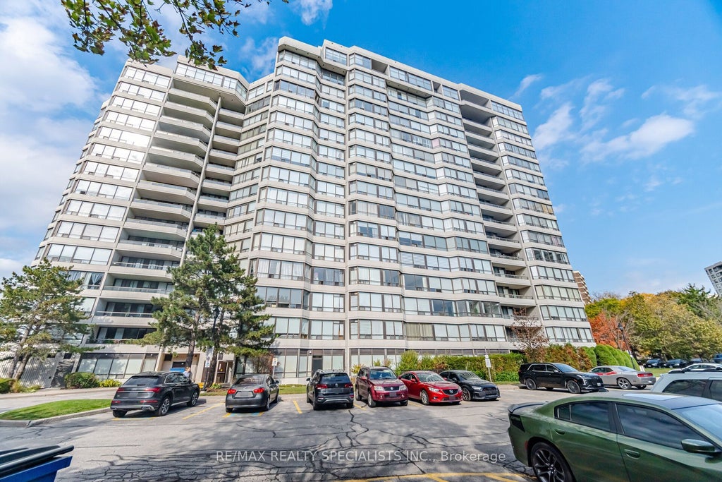 Photo of 1131 Steeles Avenue W #306, Toronto, ON M2R 3W8 (MLS # C14081498)