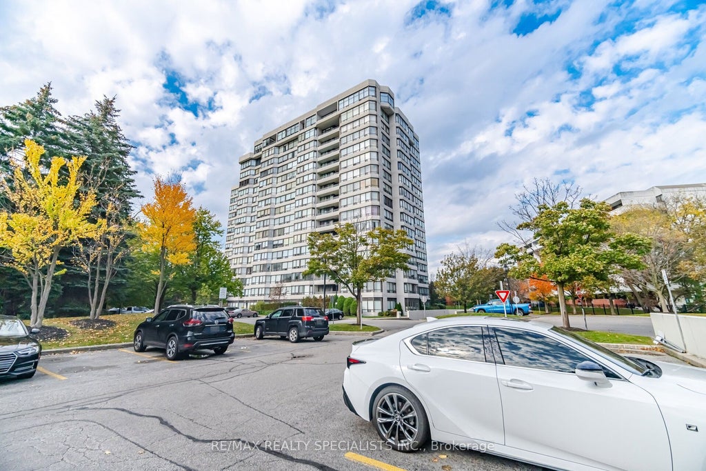 Photo of 1131 Steeles Avenue W #306, Toronto, ON M2R 3W8 (MLS # C14081498)