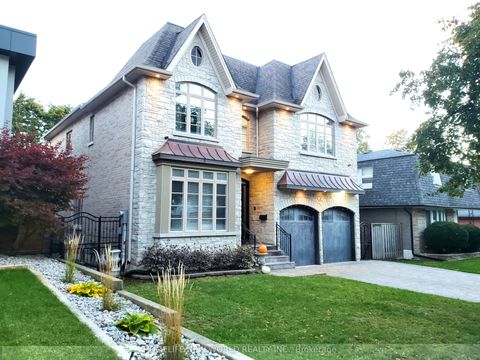 Photo of 29 Threadneedle Crescent, Toronto, ON M2H 1Z5 (MLS # C12474204)
