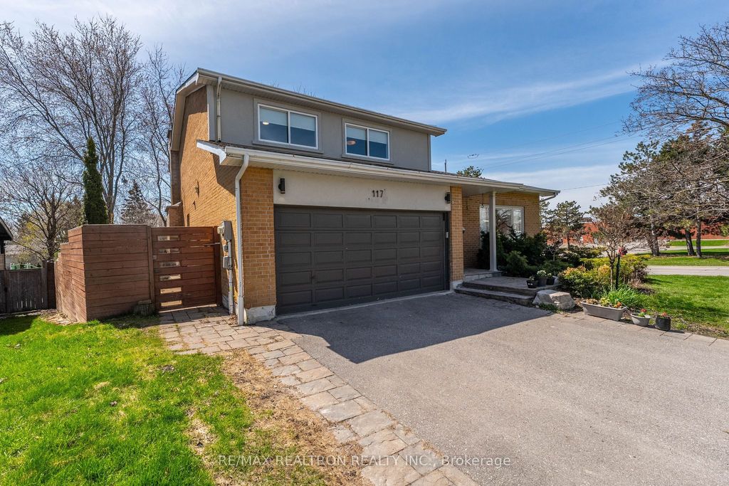 Photo of 117 Cardinal Crescent, Newmarket, ON L3Y 5Y5 (MLS # N13052986)