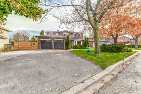 40 Dawnridge Trail Brampton ON L6Z 2A1