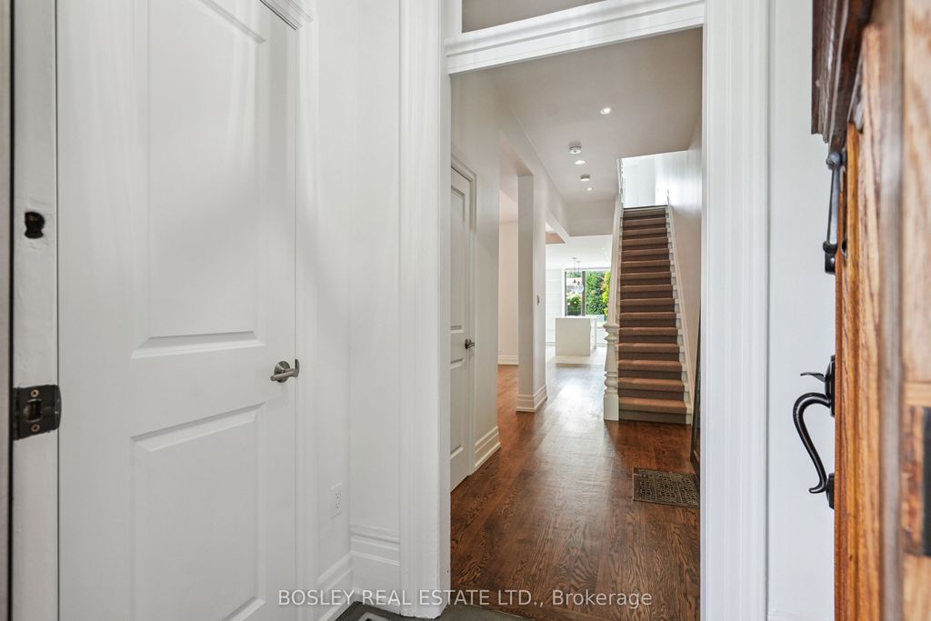Photo of 520 Manning Avenue, Toronto, ON M6G 2V7 (MLS # C12283576)