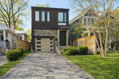 63 Troy Street Mississauga ON L5G 1S6