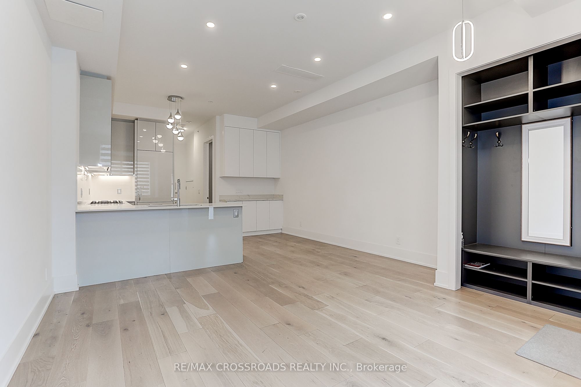 270 Davenport Road TH3