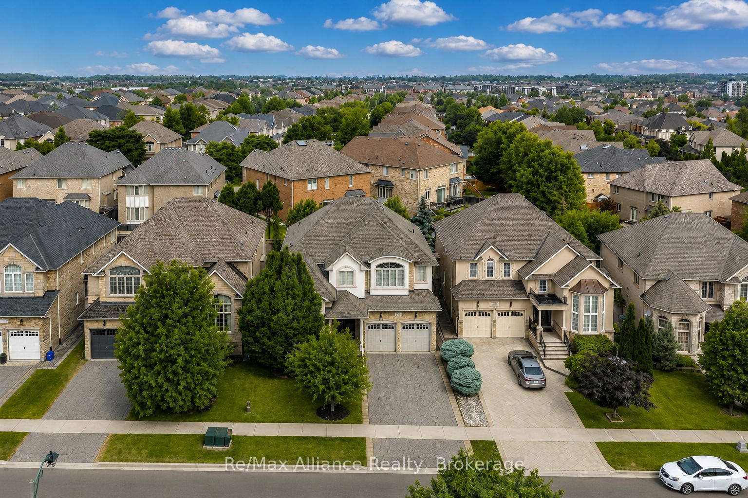1367 Arrowhead Road