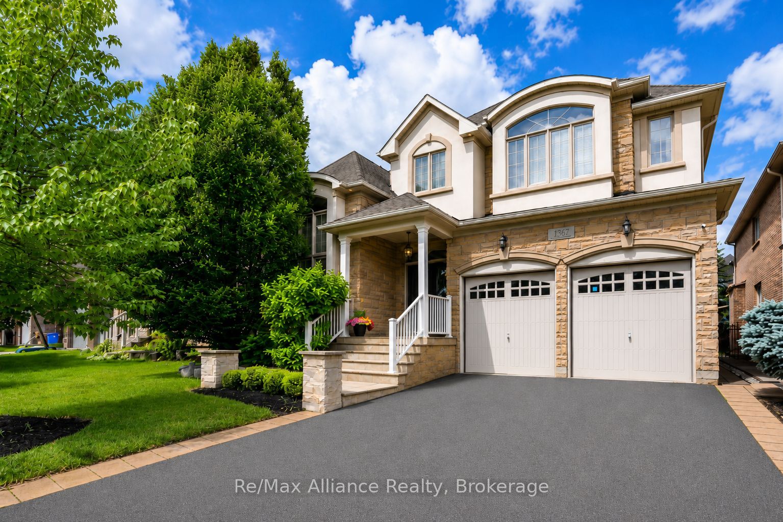 1367 Arrowhead Road