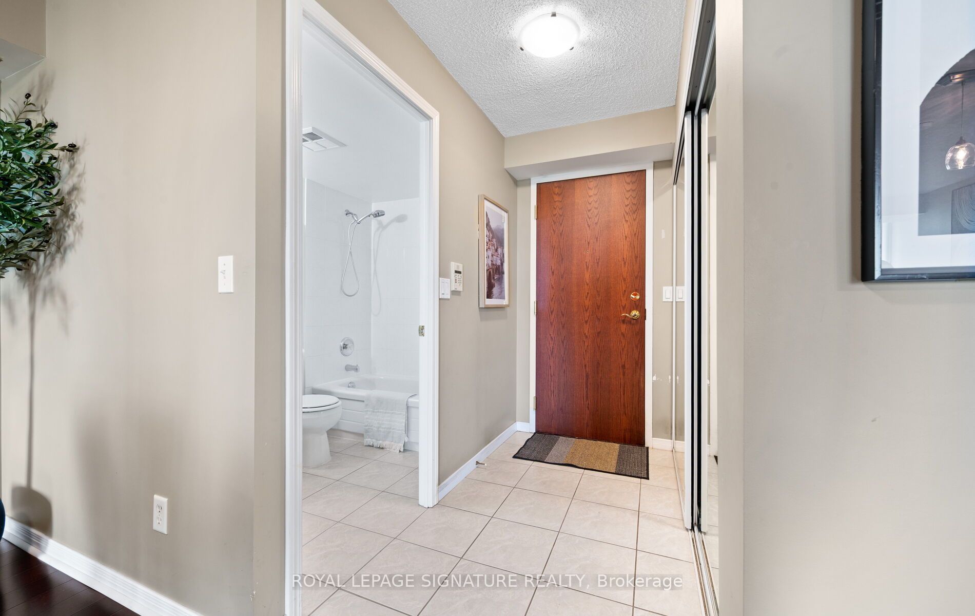 2565 Erin Centre Boulevard 1501