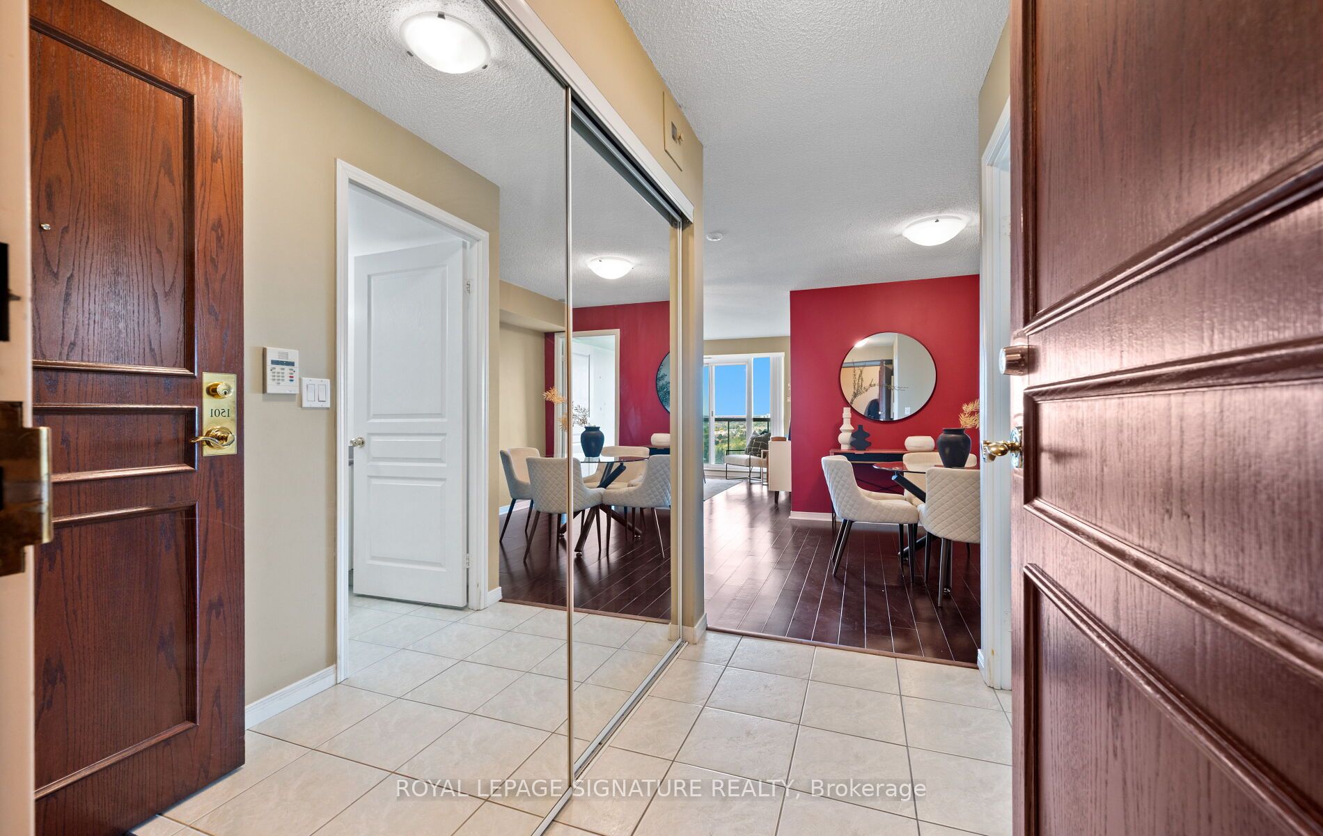 2565 Erin Centre Boulevard 1501