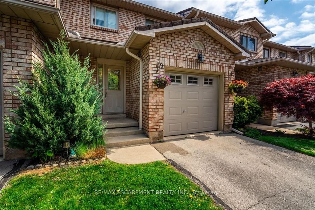 Photo of 391 Stone Church Road #63, Hamilton, ON L8B 2H3 (MLS # X12742440)
