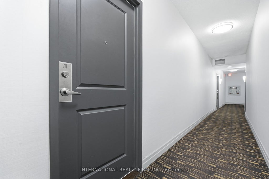 Photo of 628 Fleet Street #711, Toronto, ON M5V 1A8 (MLS # C13588288)