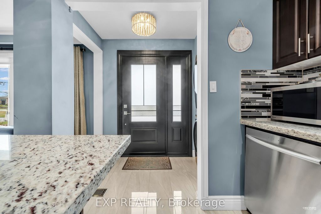 Photo of 24 Goldcrest Boulevard, Toronto, ON M6L 2X5 (MLS # W12999050)