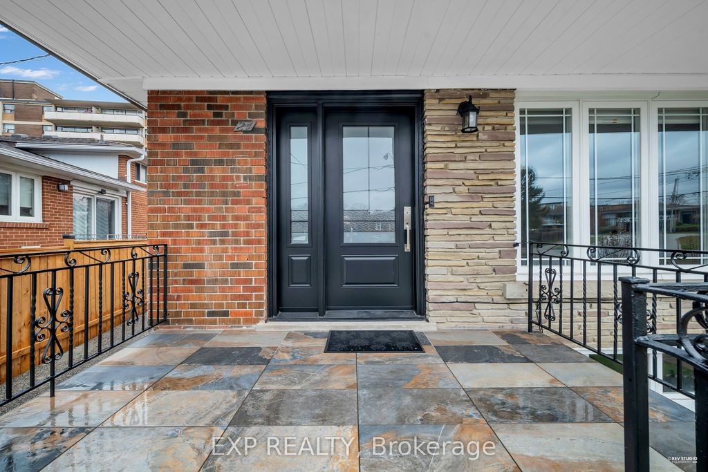 Photo of 24 Goldcrest Boulevard, Toronto, ON M6L 2X5 (MLS # W12999050)