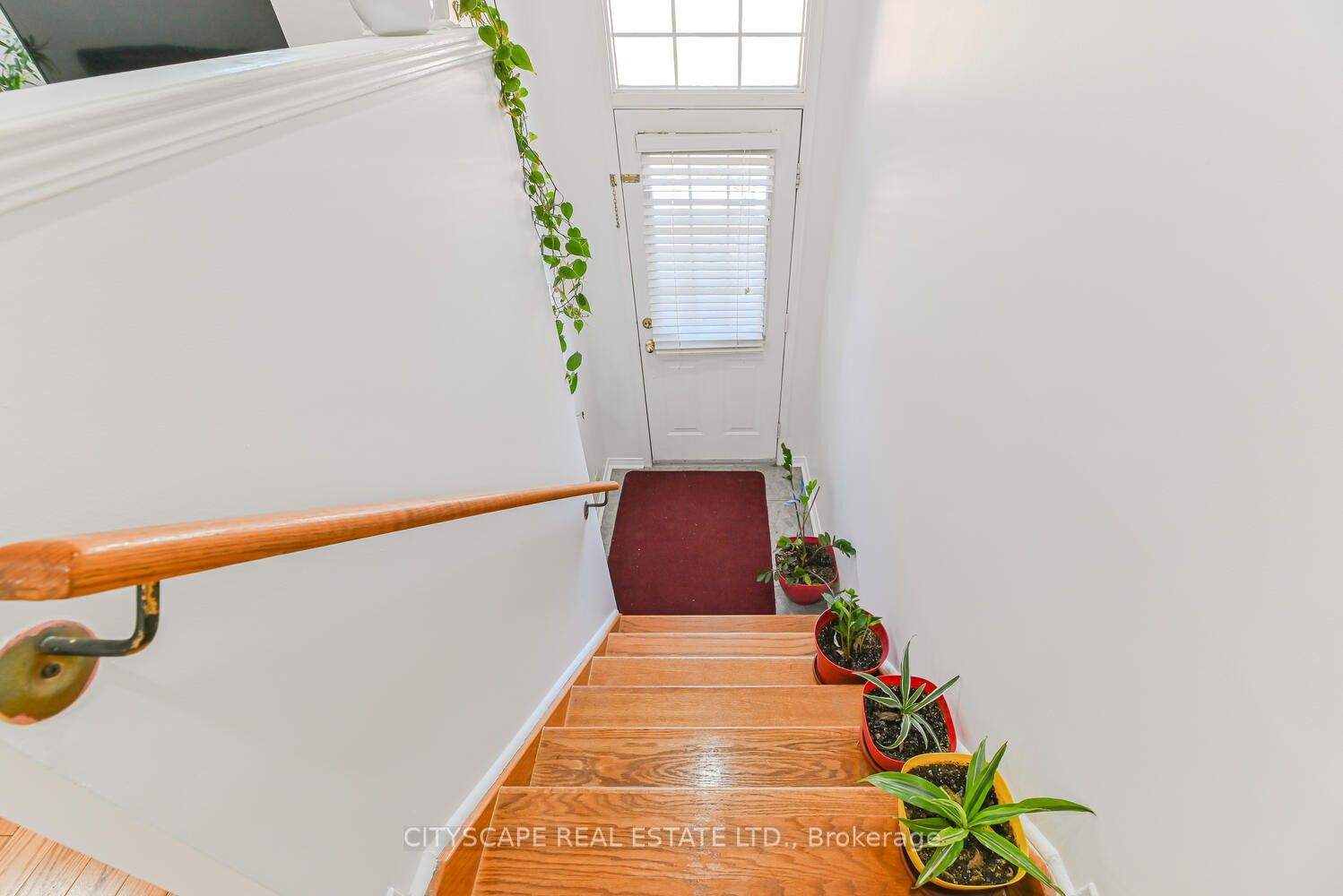 3020 Cedarglen Gate 35