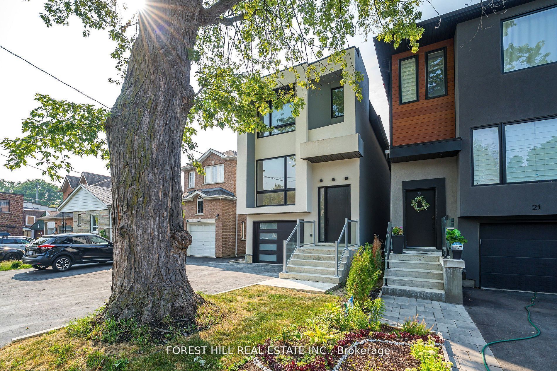19 Simpson Avenue