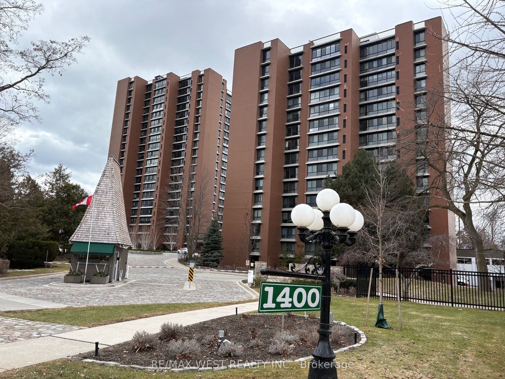 Photo of 1400 Dixie Road #604, Mississauga, ON L5E 3E1 (MLS # W12882034)